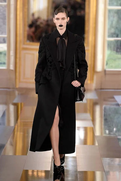 Look 44